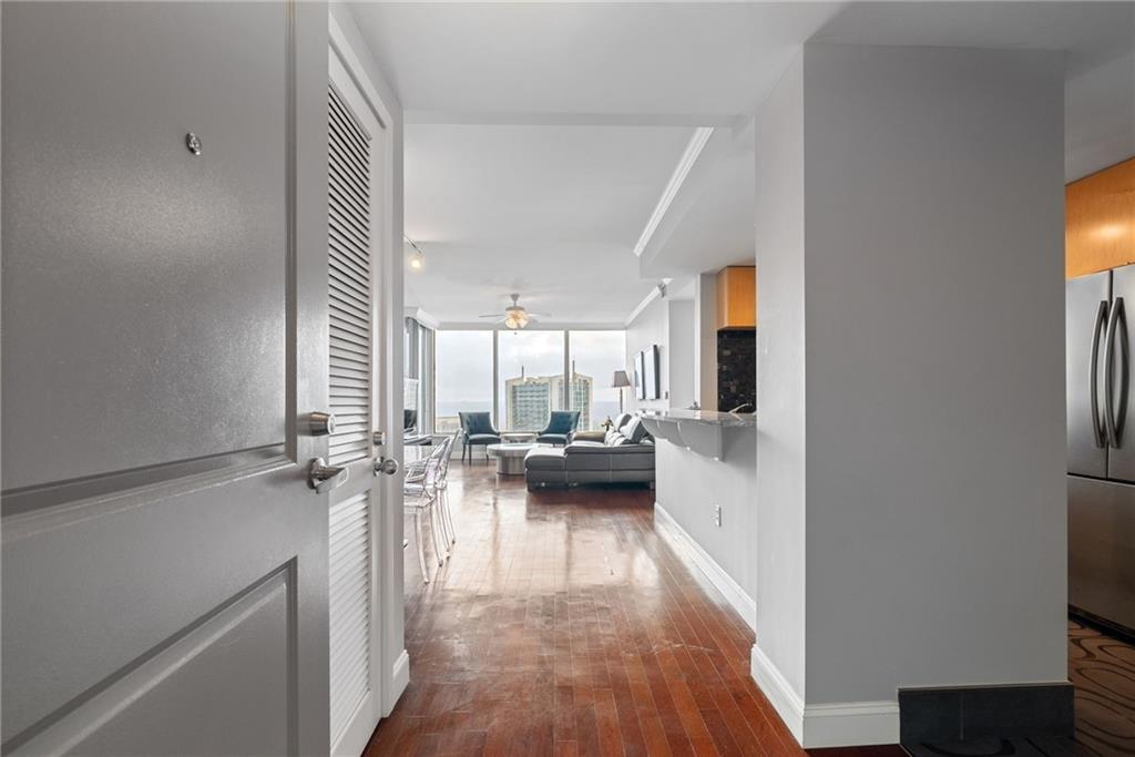 3338 Peachtree Road NE 3406