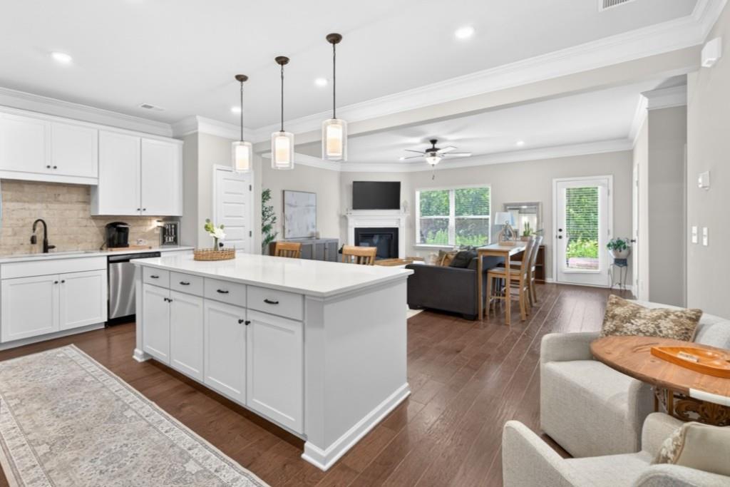 2113 Buford Town Drive