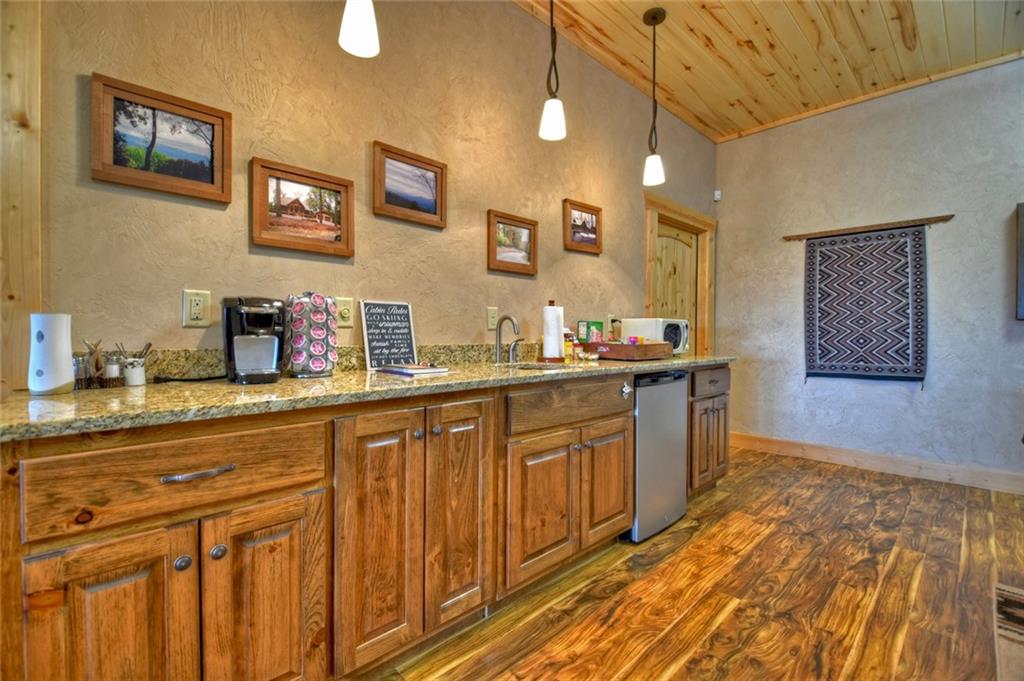 Greystone Pointe - Residential