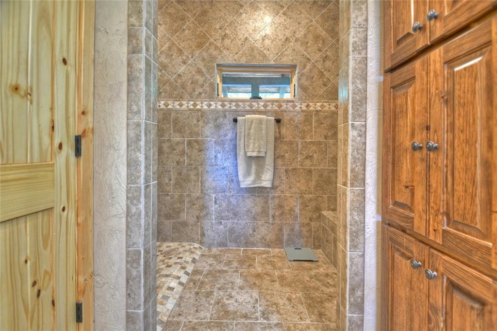 Greystone Pointe - Residential