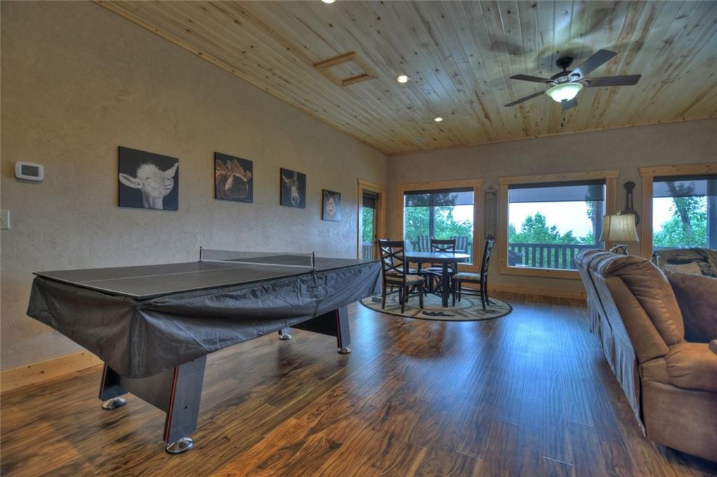 Greystone Pointe - Residential