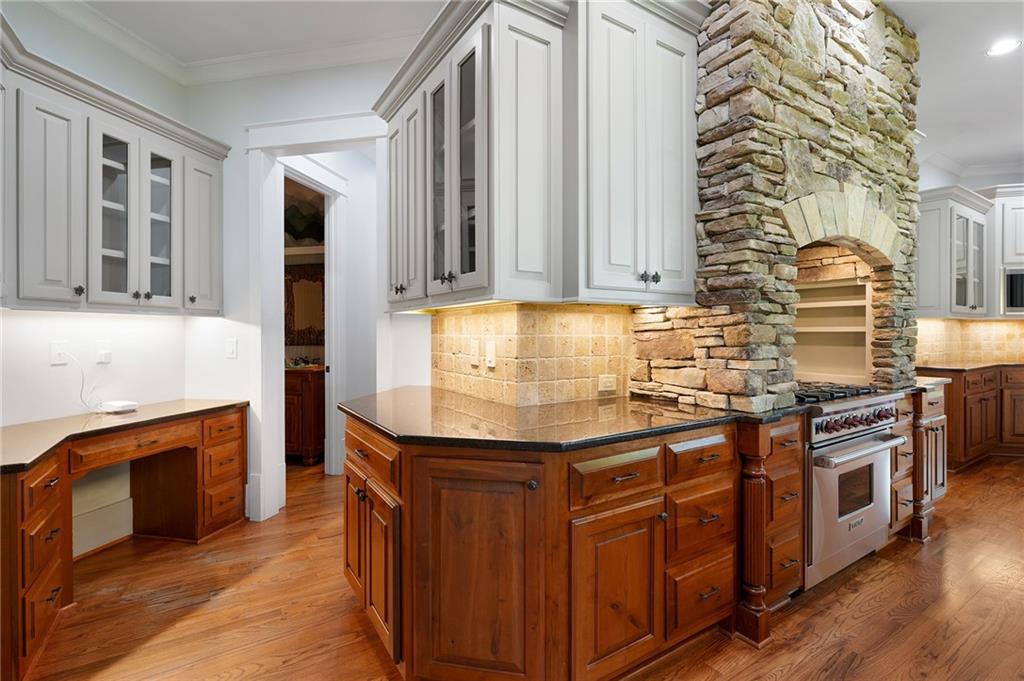 Big Canoe, Georgia, 30143, United States, 5 Bedrooms Bedrooms, ,5 BathroomsBathrooms,Residential,Active,2041675