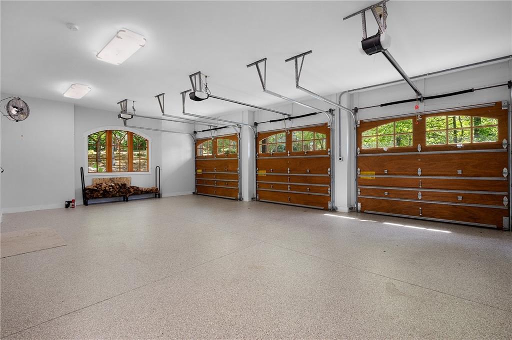 Big Canoe, Georgia, 30143, United States, 5 Bedrooms Bedrooms, ,5 BathroomsBathrooms,Residential,Active,2041675