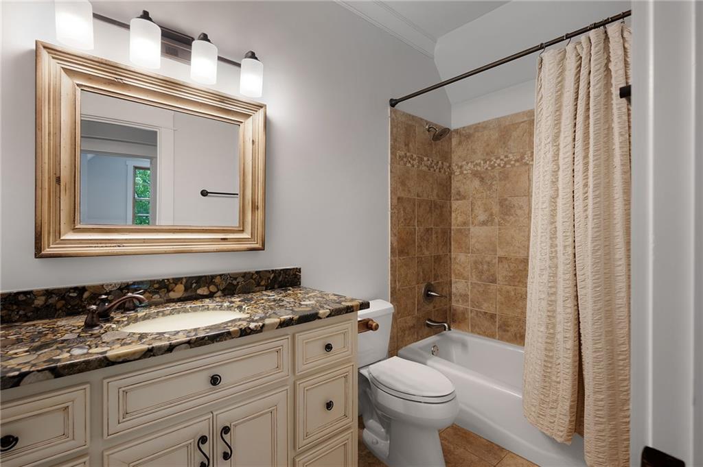 Big Canoe, Georgia, 30143, United States, 5 Bedrooms Bedrooms, ,5 BathroomsBathrooms,Residential,Active,2041675