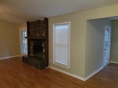 9425 Forest Knoll Drive