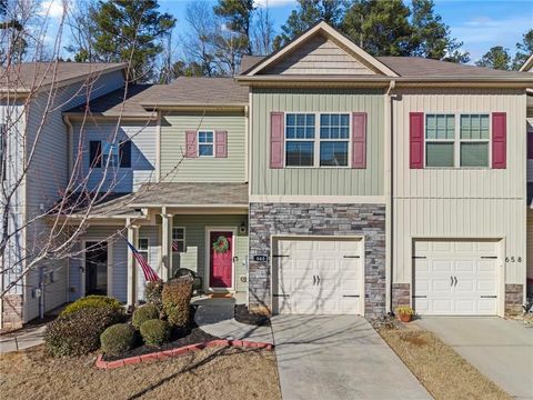 Townhouse For Sale - 660 Oakside Place<br/> Acworth, GA 30102