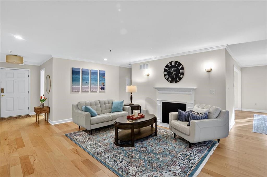 3201 Lenox Road NE 13