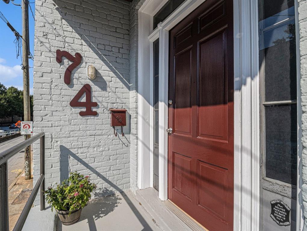74 Boulevard SE