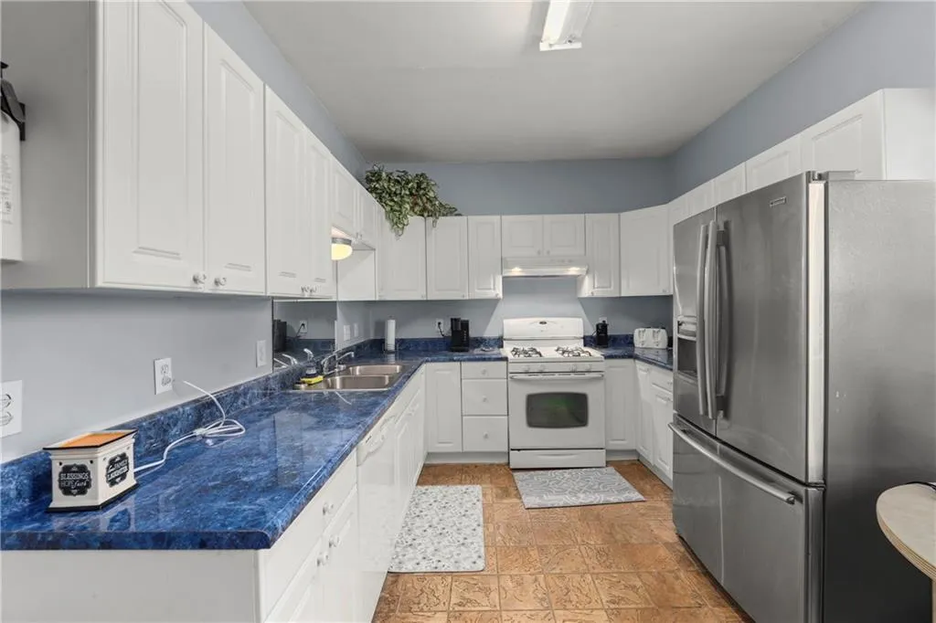 Woodstock, Georgia 30189, United States, 4 Bedrooms Bedrooms, ,3 BathroomsBathrooms,Residential,Active,144643