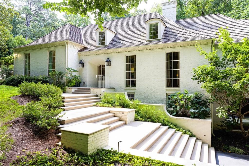 300 Blackland Road NW
