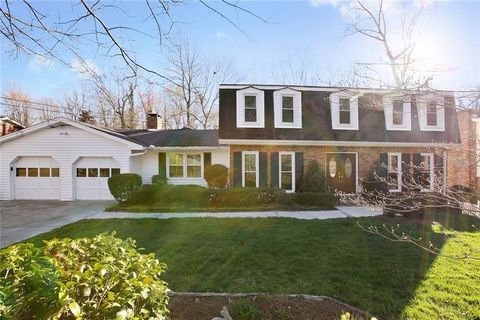 2322 Kingsland Drive Atlanta GA 30360