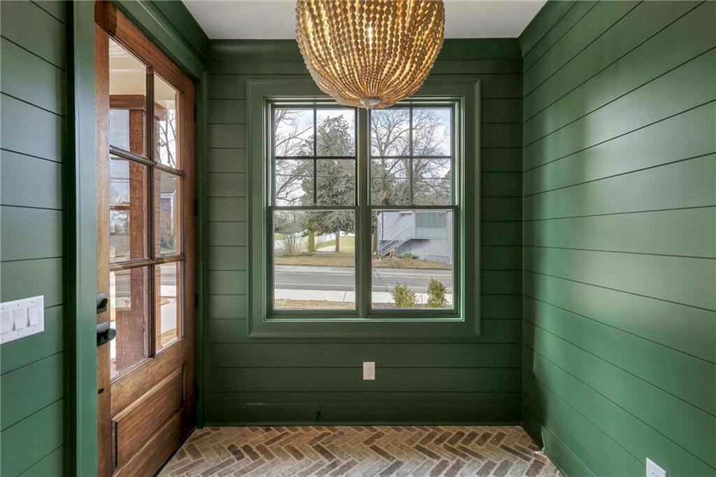 720 NW Bradford Street