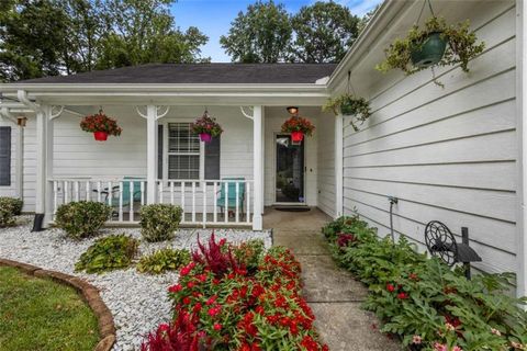 1729 Brandi Lane Loganville GA 30052