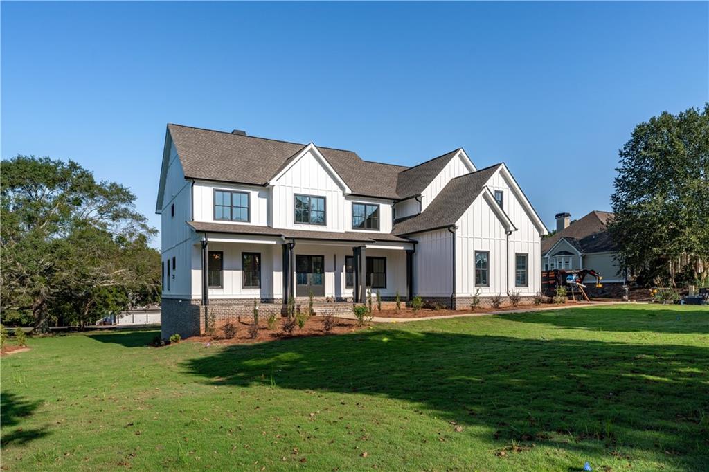 445 Fox Valley Drive