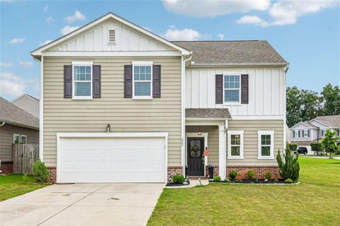 Homes For Sale - 222 Knightsbridge Lane<br/> Winder, GA 30680