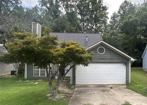 Homes For Sale - 1812 Killarney Drive<br/> Marietta, GA 30008