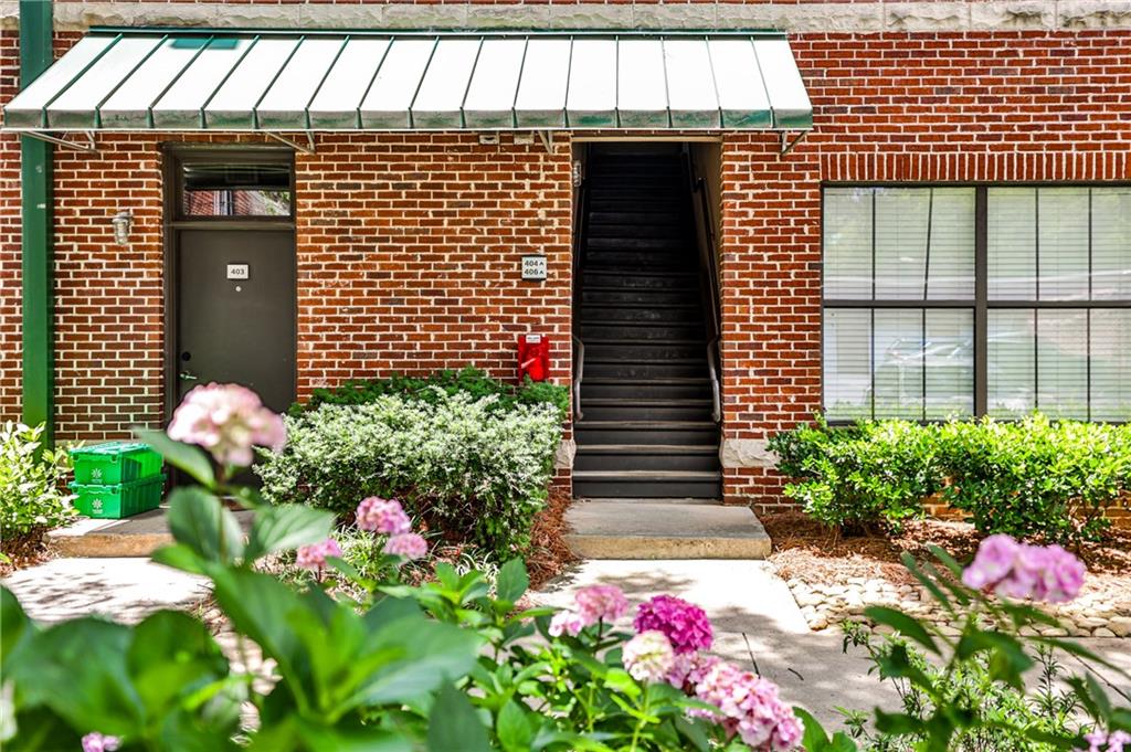 791 Wylie Street SE 404