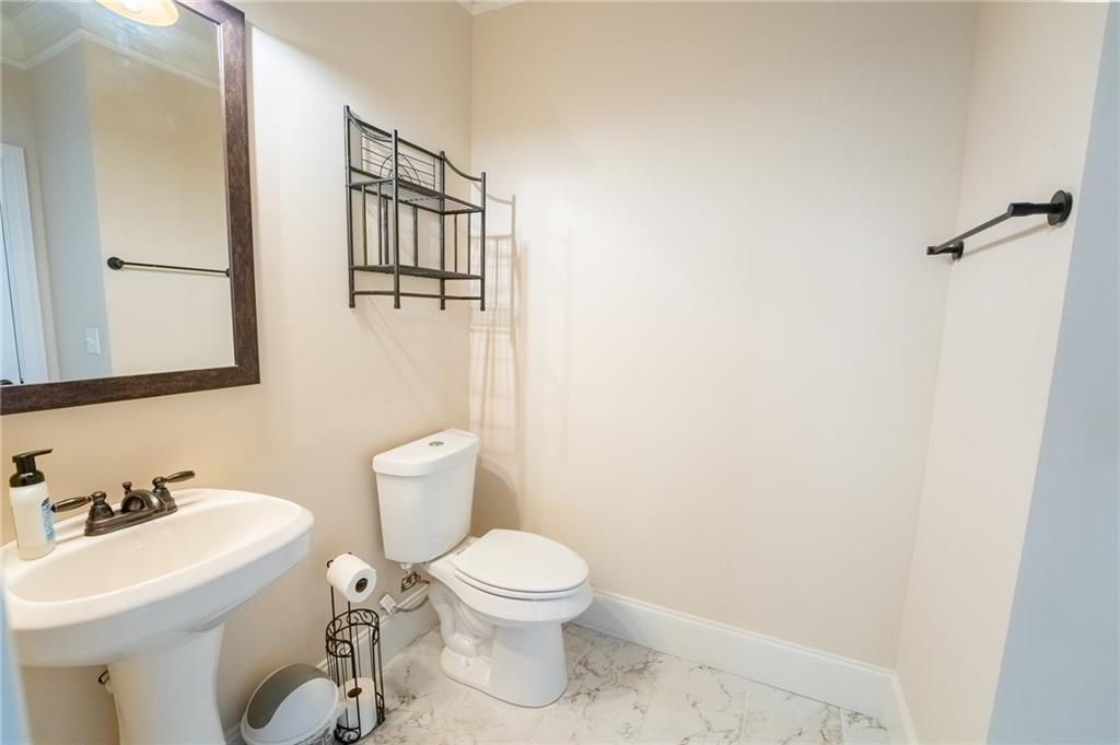 6354 Brookridge Drive, Flowery Branch, Georgia image 29