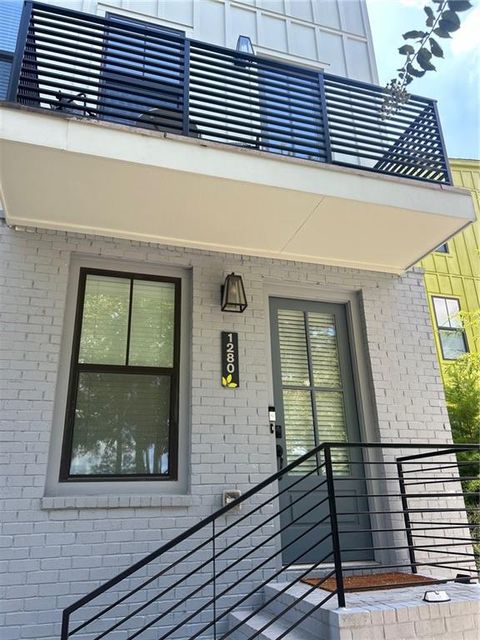 Homes For Sale - 1280 Longreen Ter<br/> Atlanta, GA 30318