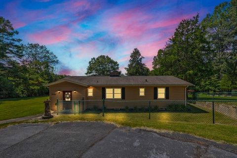 2491 Lakeshore Drive NE Conyers GA 30012