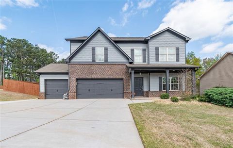 Homes For Sale - 809 Joy Drive<br/> Hoschton, GA 30548