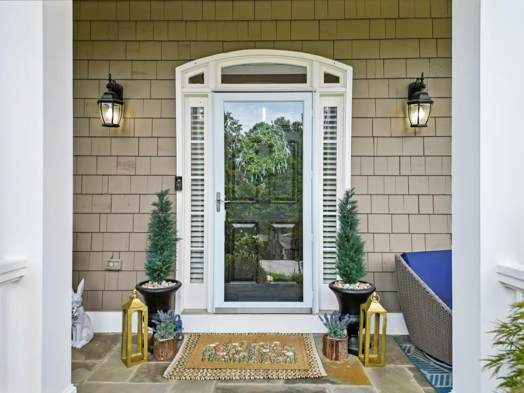 5453 Dunwoody Glen Court