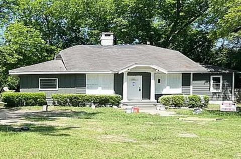 925 Mercedes Street Albany GA 31705
