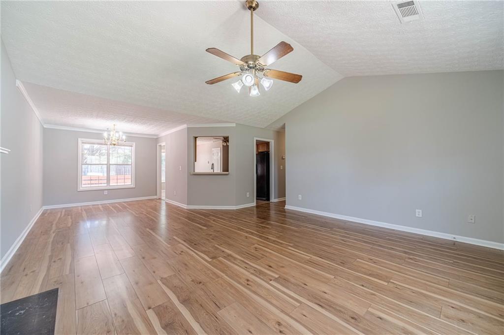 647 New England Way