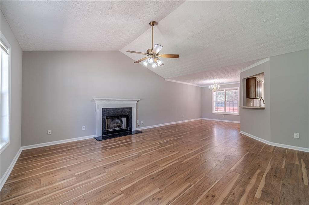 647 New England Way