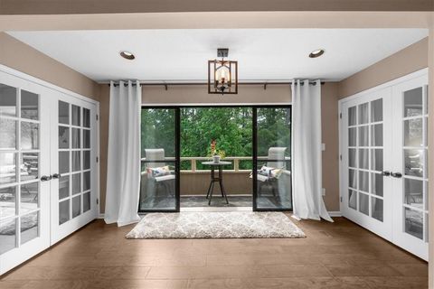 25305 Plantation Drive NE Atlanta GA 30324