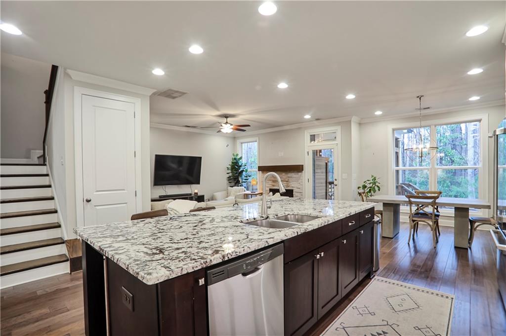 5022 Towneship Creek Road, Roswell, Georgia image 3