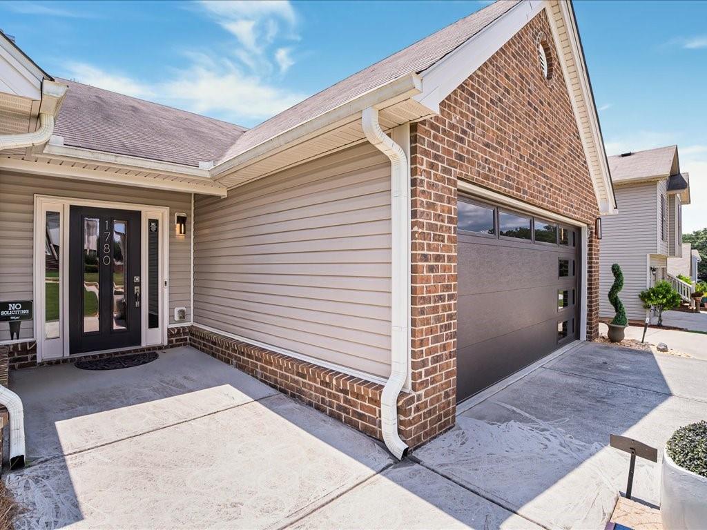 1780 Miller Springs Drive
