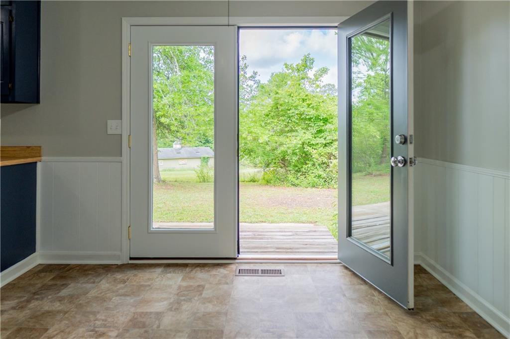 147 Harris Loop, Dallas, Georgia image 6