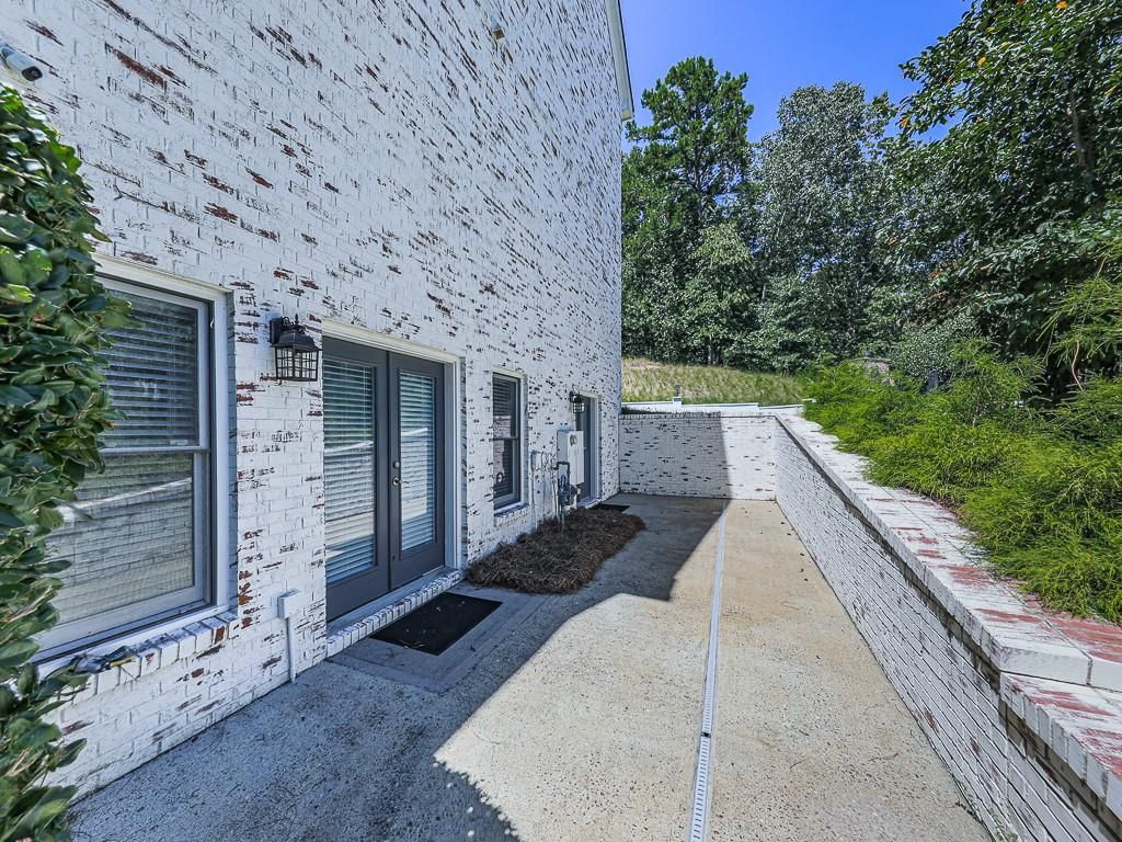 listing image 72