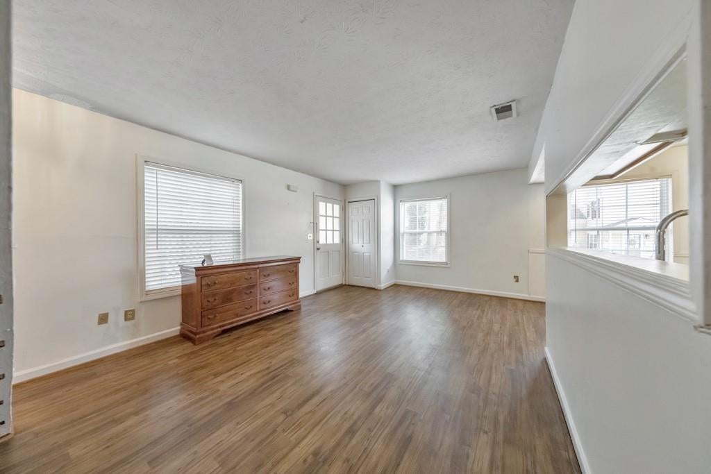 1313 Surrey Lane SW