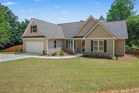 Homes For Sale - 164 David Elder Road<br/> Griffin, GA 30223