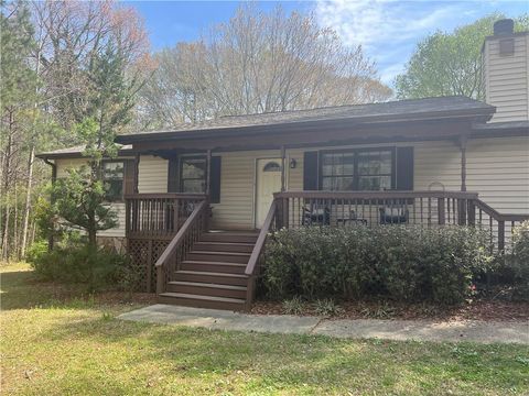 Homes For Sale - 90 Windsong Court<br/> Henry County, Stockbridge, GA 30281