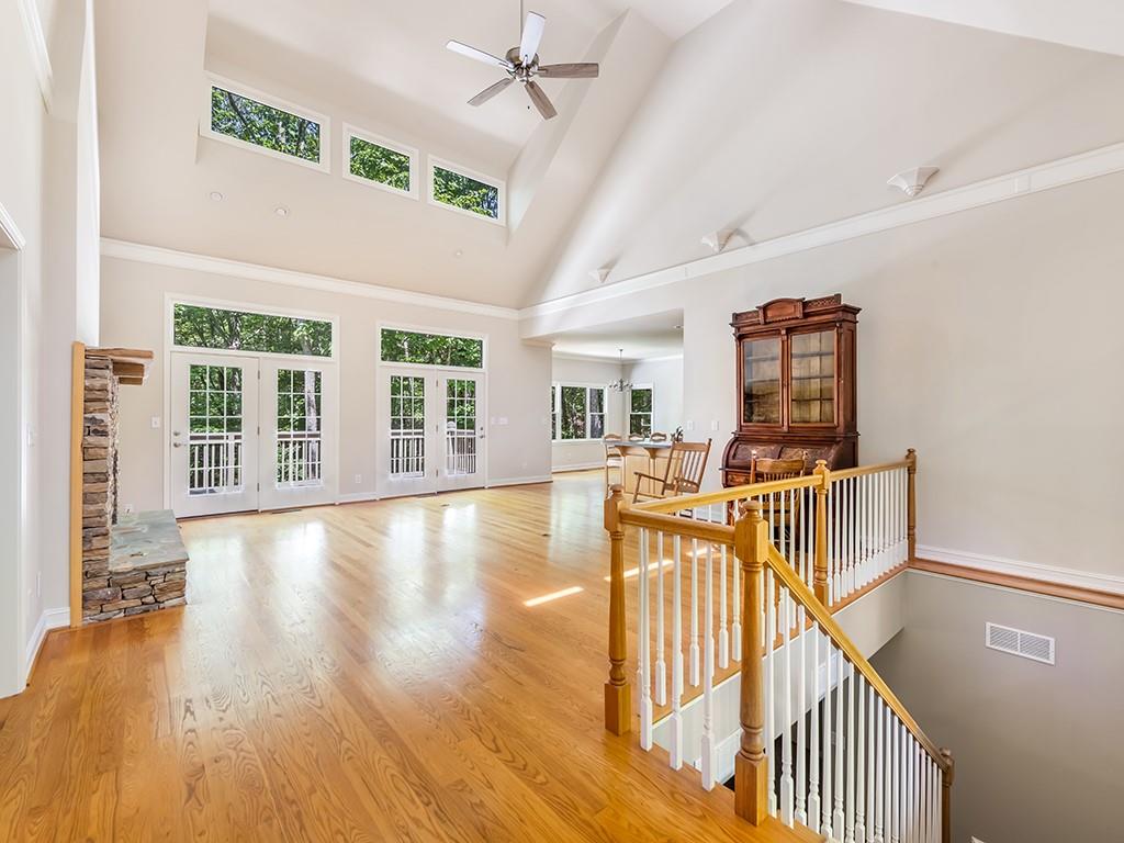 158 Canacaught Place