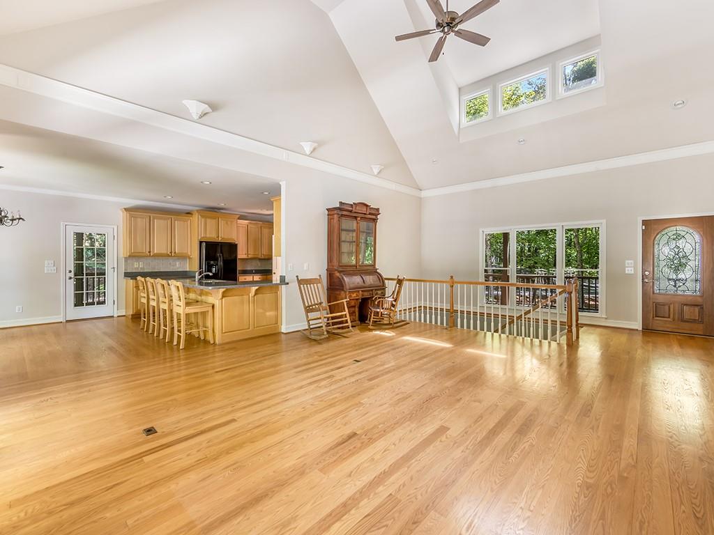 158 Canacaught Place