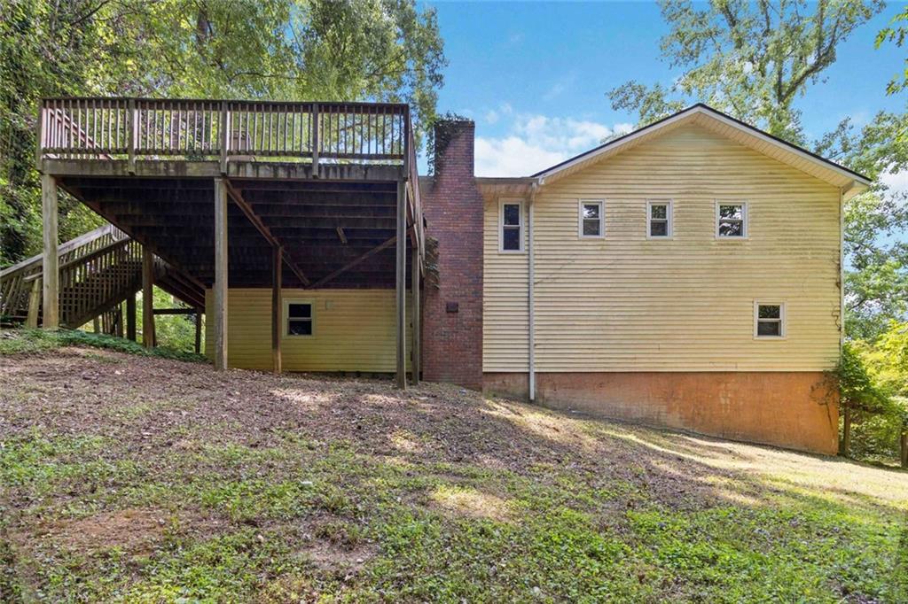 606 Echo Lane