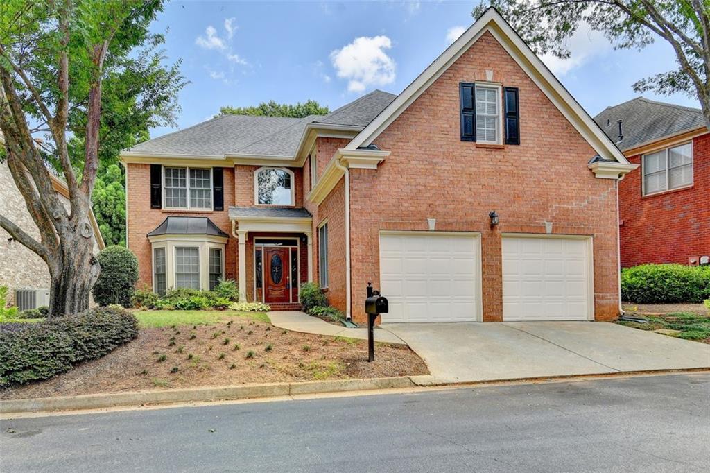 6350 GLEN OAKS