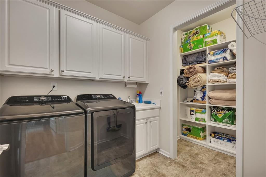 Woodview Court - Residential