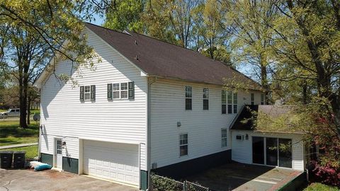 A home in Calhoun