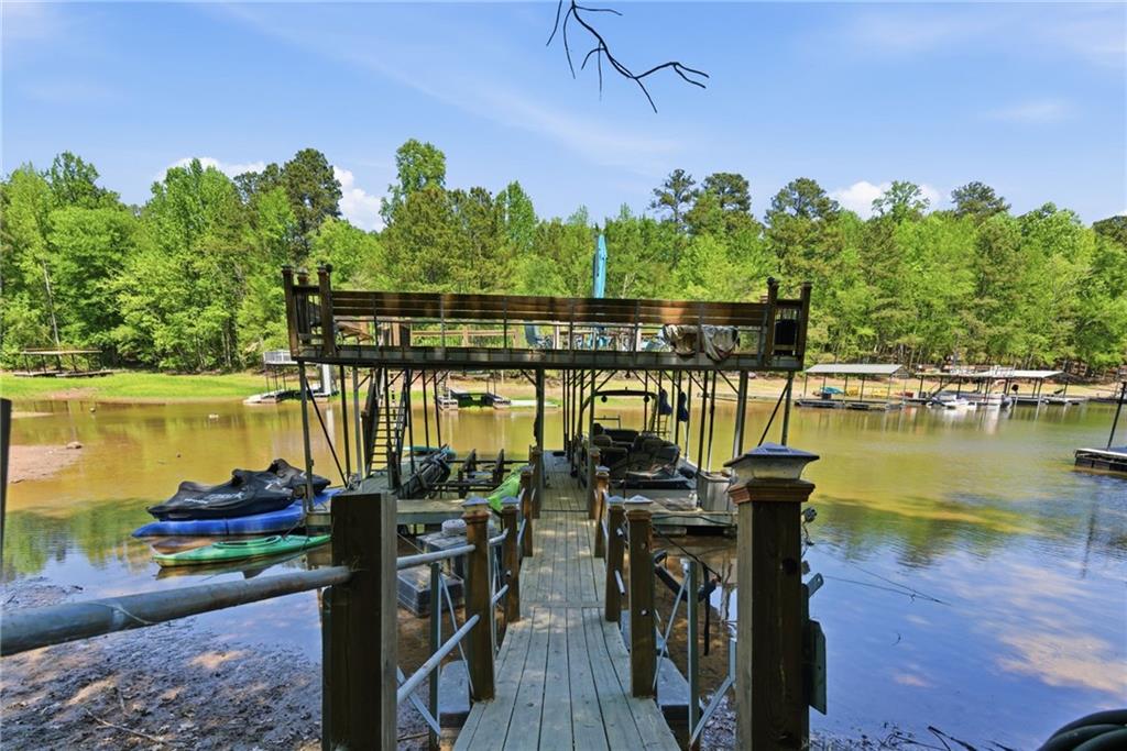 2815 Lake Court