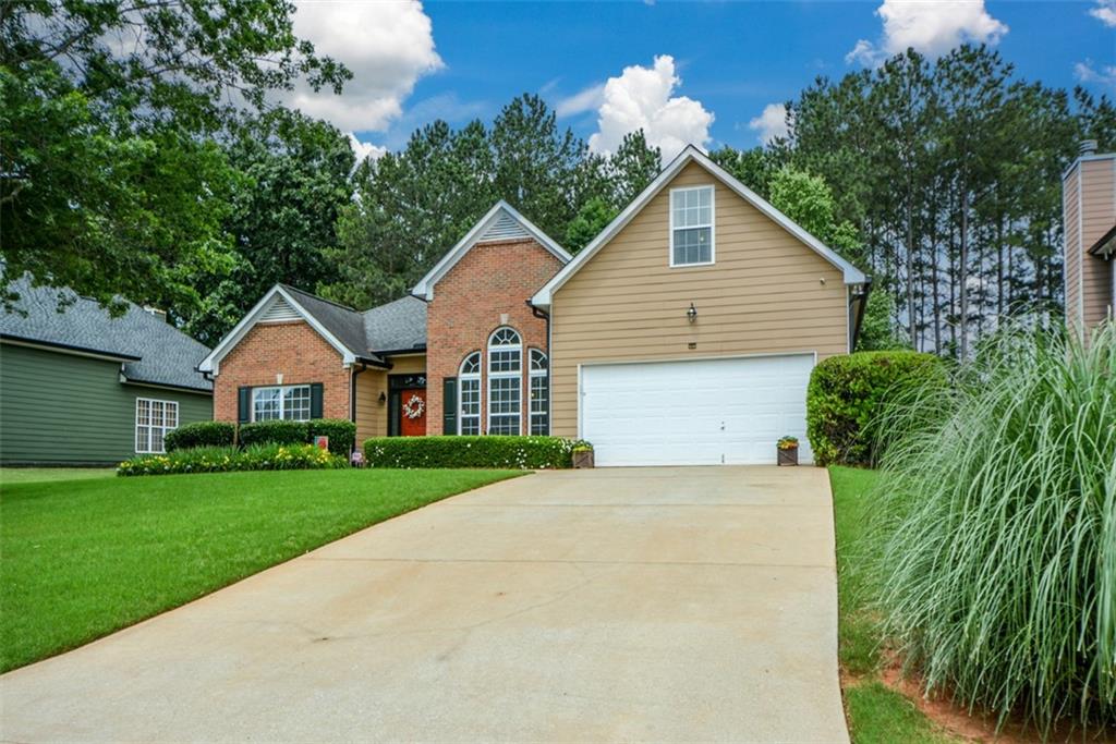 9013 Aldbury Drive, Locust Grove, Georgia image 2