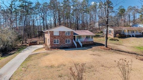 42 Lakeview Drive SE Lindale GA 30147