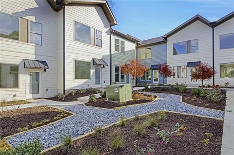 1070 Dill Avenue SW 204 Atlanta GA 30310