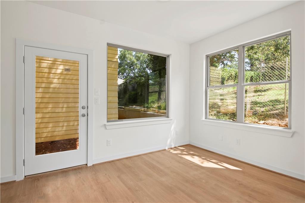 1070 Dill Avenue SW 204