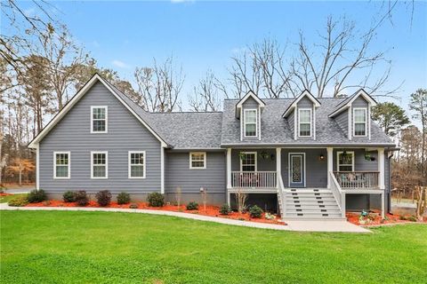 Homes For Sale - 152 Bear Creek Road<br/> Moreland, GA 30259