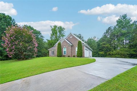 Homes For Sale - 145 Clear Spring Lane<br/> Oxford, GA 30054